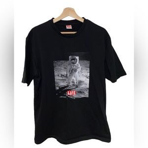 Life Magazine Vintage 1969 Moon Landing Heavy T-shirt - Large